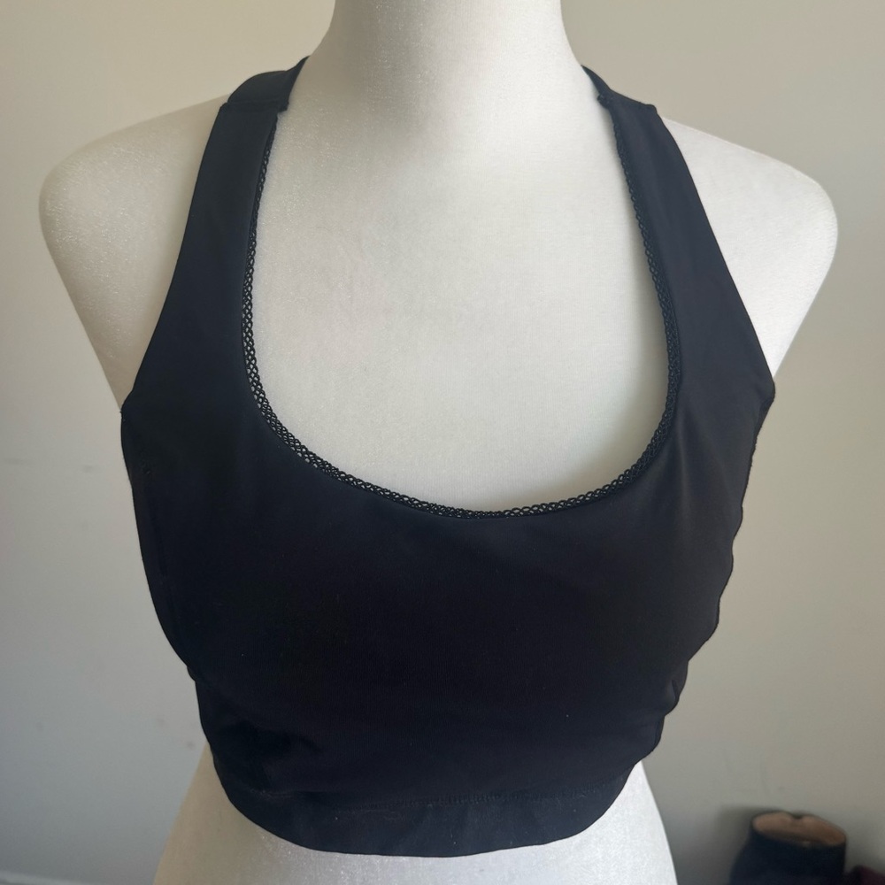 Lululemon Free To Be Serene Long Line Sports Bra – Black – Size 8